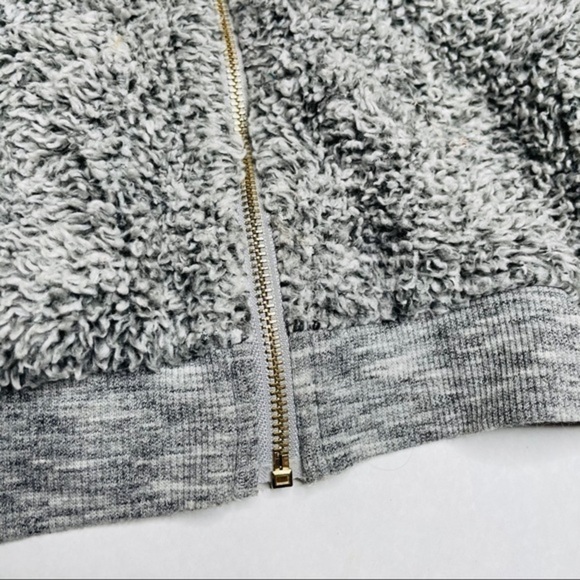 𝅺disney Minnie Mouse Grey Sherpa Fluffy Jacket - Picture 5 of 12